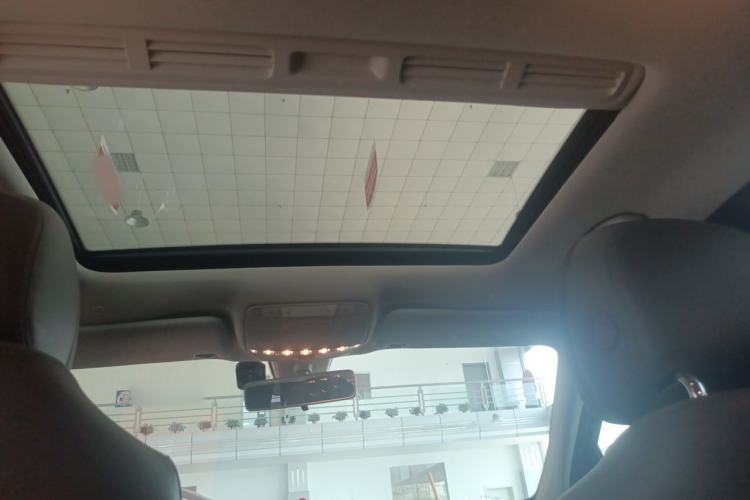 Used Mercedes-Benz E-Class 2019 E 260 L Sport Edition Headliner