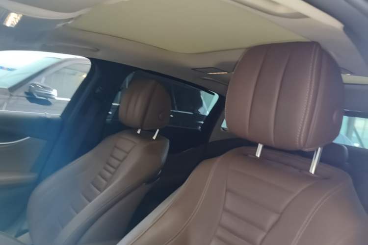 Used Mercedes-Benz E-Class 2019 E 300 L Sport Luxury Edition Headliner