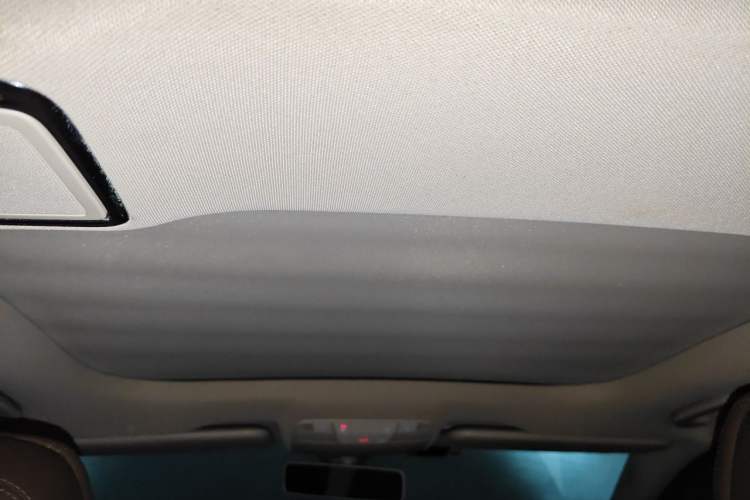 Used Mercedes-Benz E-Class 2019 Restyled E 300 L Sporty and Stylish Edition Headliner