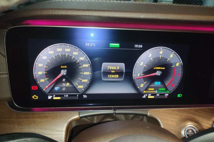 Used Mercedes-Benz E-Class 2019 E 260 L Instrument Cluster