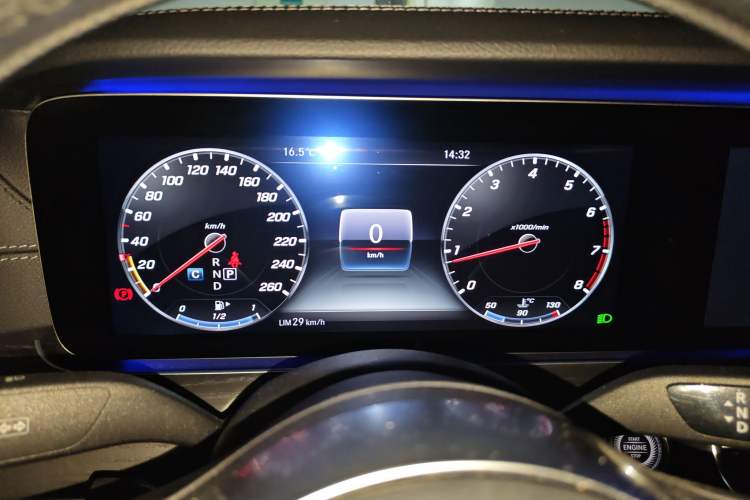 Used Mercedes-Benz E-Class 2019 Restyled E 300 L Sporty and Stylish Edition Instrument Cluster