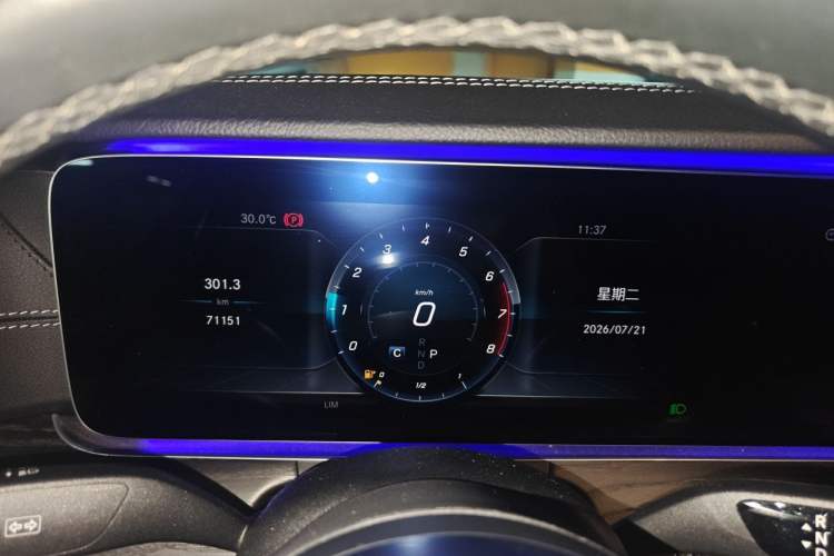 Used Mercedes-Benz E-Class 2019 Restyled E 300 L Sporty and Stylish Edition Instrument Cluster