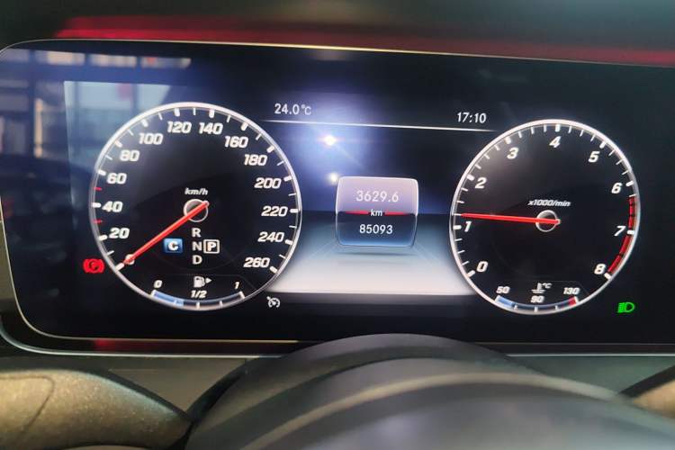 Used Mercedes-Benz E-Class 2019 Restyled E 300 L Sport Luxury Edition Instrument Cluster