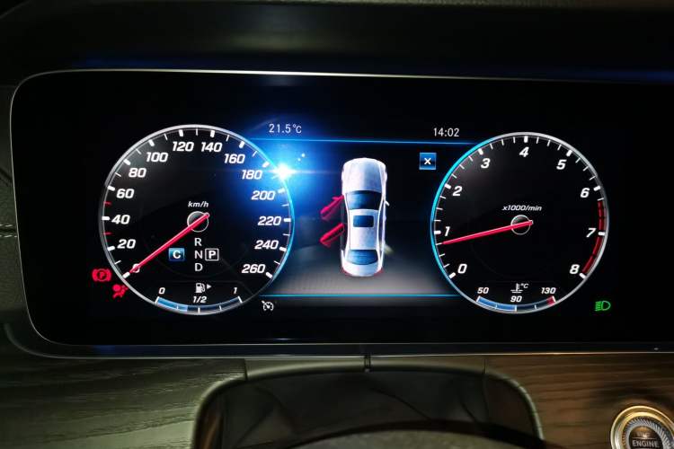 Used Mercedes-Benz E-Class 2019 Restyled E 300 L Sport Luxury Edition Instrument Cluster