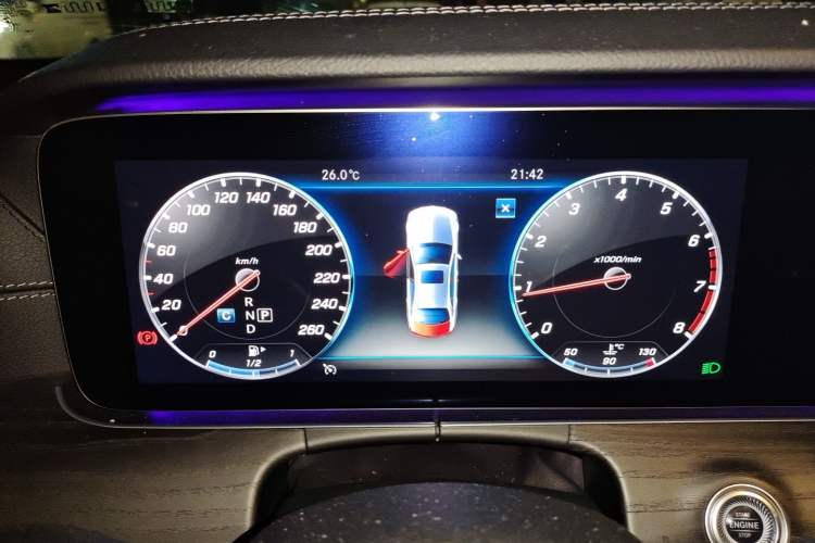 Used Mercedes-Benz E-Class 2019 Restyled E 300 L Sporty and Stylish Edition Instrument Cluster