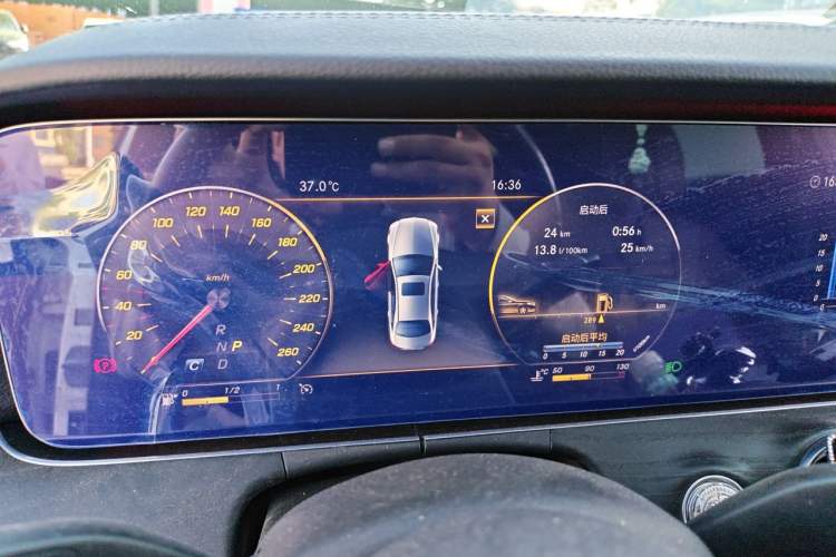 Used Mercedes-Benz E-Class 2019 Restyled E 300 L Sporty and Stylish Edition Instrument Cluster