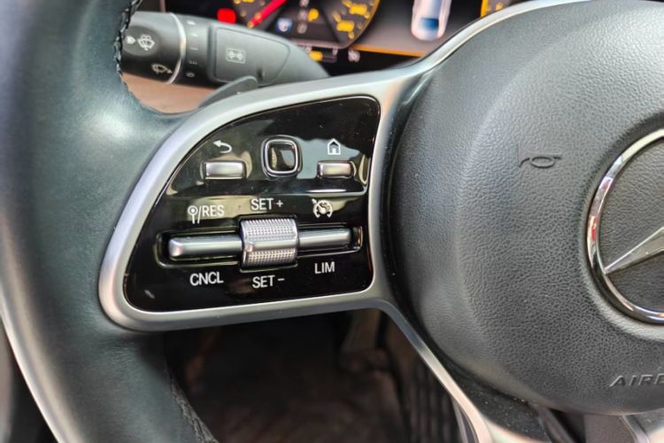 Used Mercedes-Benz E-Class 2019 E 300 L Stylish Model Interior 1