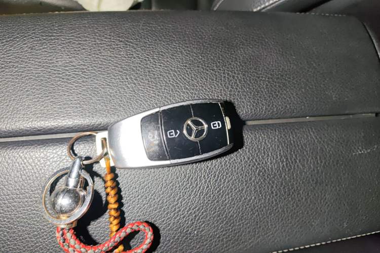 Used Mercedes-Benz E-Class 2019 E 200 L Sport Edition Interior 1
