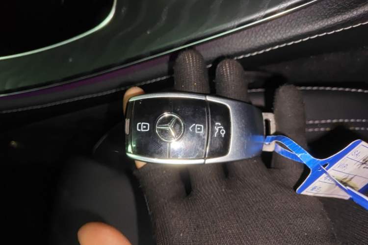 Used Mercedes-Benz E-Class 2019 E 200 L Sport Edition Interior 1
