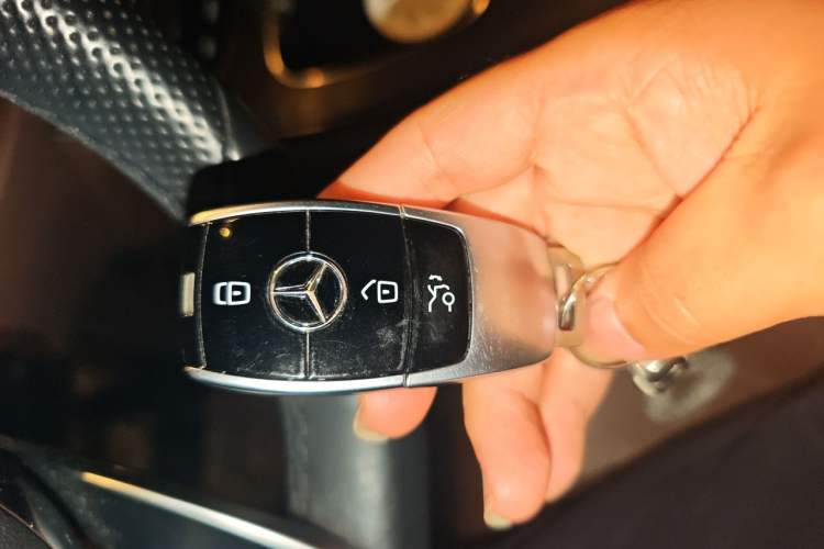 Used Mercedes-Benz E-Class 2019 E 200 Sport Edition Interior 1