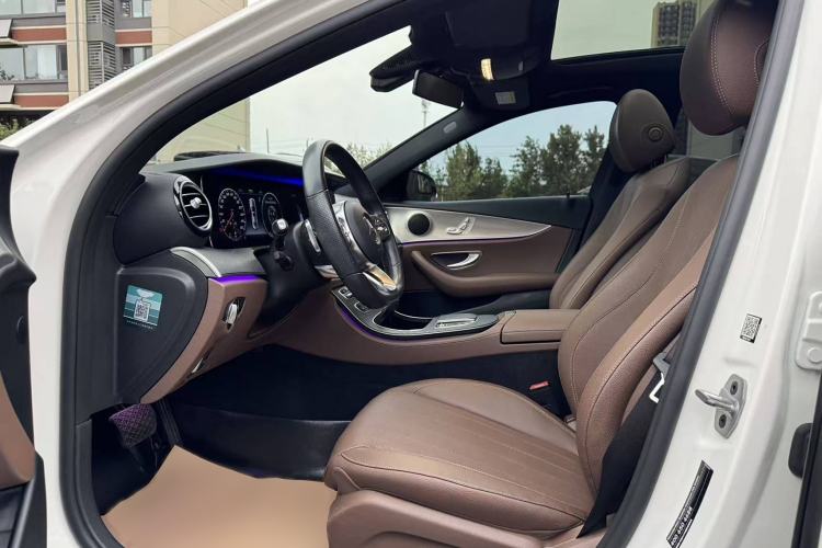 Used Mercedes-Benz E-Class 2019 E 260 Sport Edition Interior 1