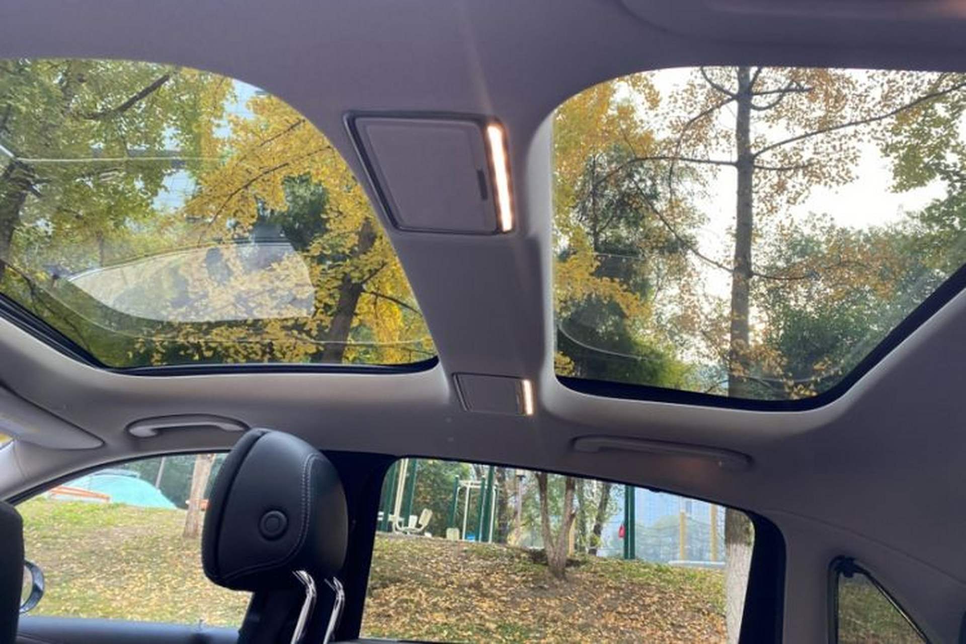 Used Mercedes-Benz E-Class 2019 Restyled E 300 L Sport Luxury Edition Interior 11
