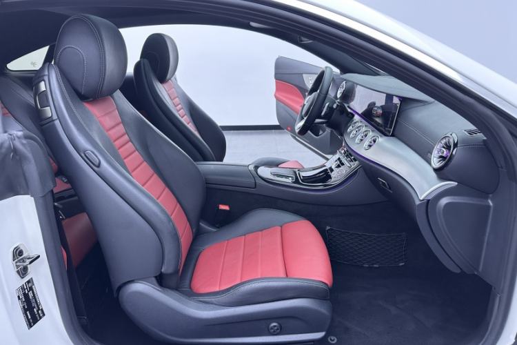 Used Mercedes-Benz E-Class 2019 E 200 Coupe Interior 2