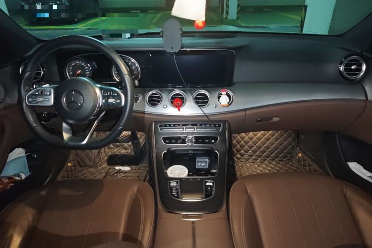 Used Mercedes-Benz E-Class 2019 E 200 Sport Edition Interior 2