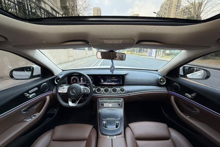 Used Mercedes-Benz E-Class 2019 E 200 L Sport Edition Interior 3