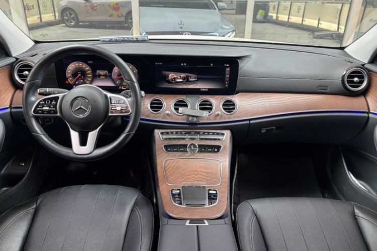 Used Mercedes-Benz E-Class 2019 E 300 L Stylish Model Interior 3