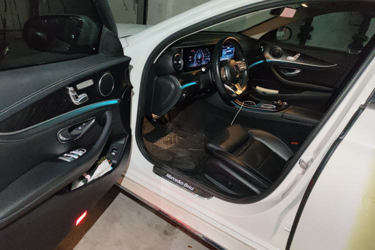 Used Mercedes-Benz E-Class 2019 E 200 L Sport Edition Interior 3