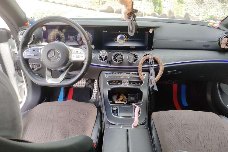 Used Mercedes-Benz E-Class 2019 E 200 4MATIC Coupe Interior 3