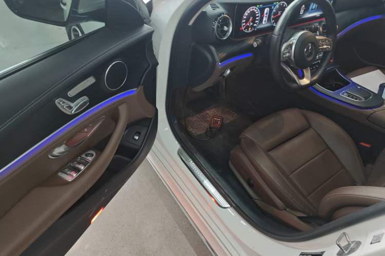 Used Mercedes-Benz E-Class 2019 E 200 L Sport Edition Interior 3