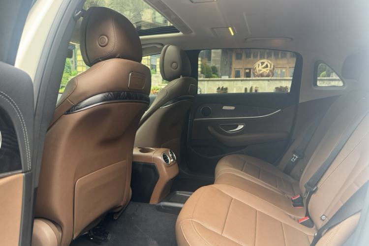 Used Mercedes-Benz E-Class 2019 E 200 L Sport Edition Interior 3