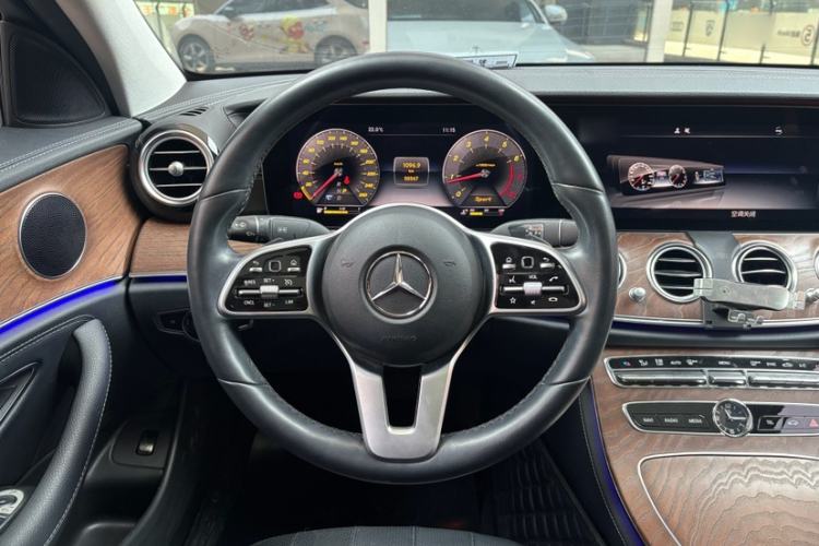 Used Mercedes-Benz E-Class 2019 E 300 L Stylish Model Interior 4