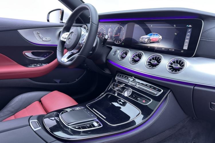 Used Mercedes-Benz E-Class 2019 E 200 Coupe Interior 4