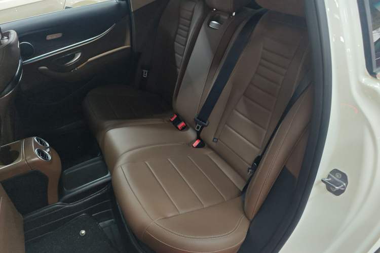 Used Mercedes-Benz E-Class 2019 E 200 L Sport Edition Interior 4