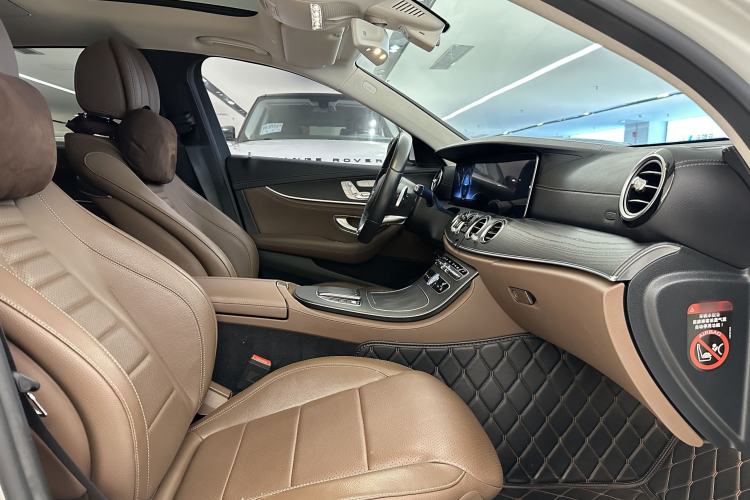 Used Mercedes-Benz E-Class 2019 Restyled E 300 L Sporty and Stylish Edition Interior 4