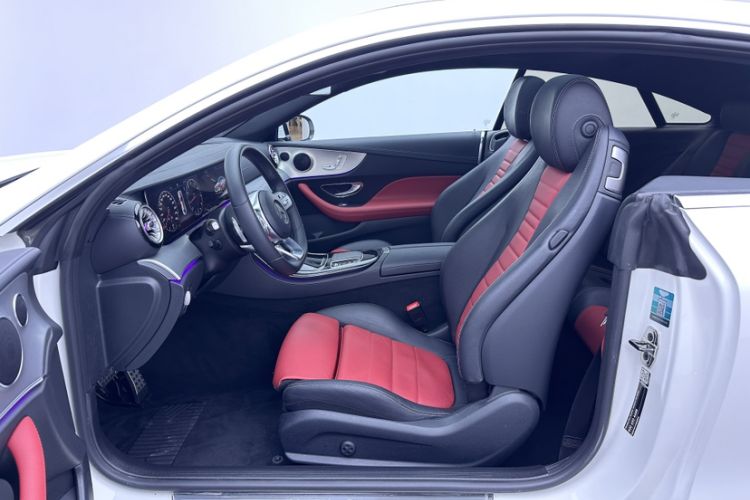 Used Mercedes-Benz E-Class 2019 E 200 Coupe Interior 6