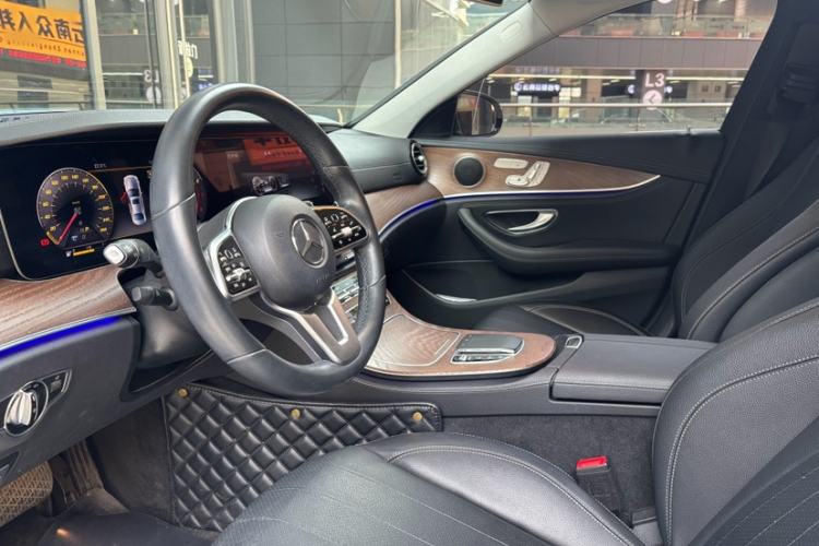 Used Mercedes-Benz E-Class 2019 E 300 L Stylish Model Interior 7