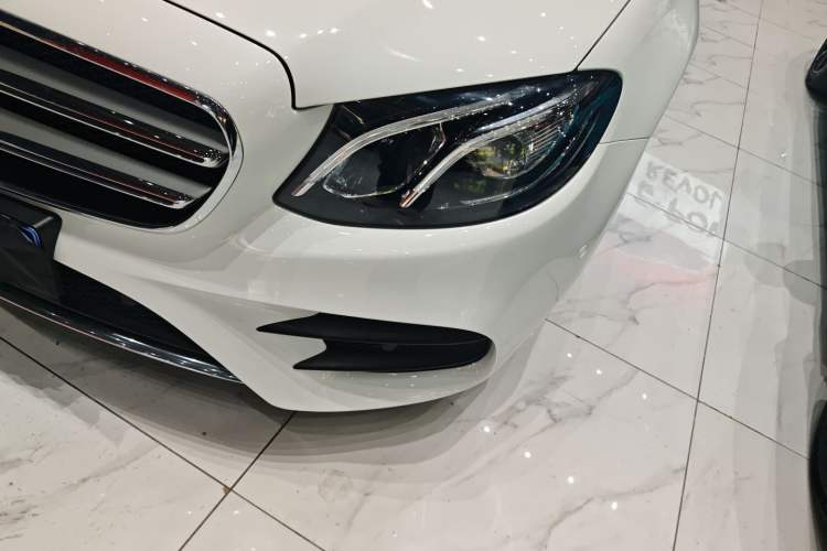 Used Mercedes-Benz E-Class 2019 Restyled E 300 L Sporty and Stylish Edition Left Front Headlight