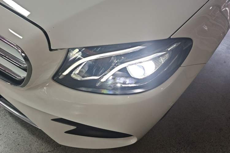 Used Mercedes-Benz E-Class 2019 E 260 L Sport Edition Left Front Headlight