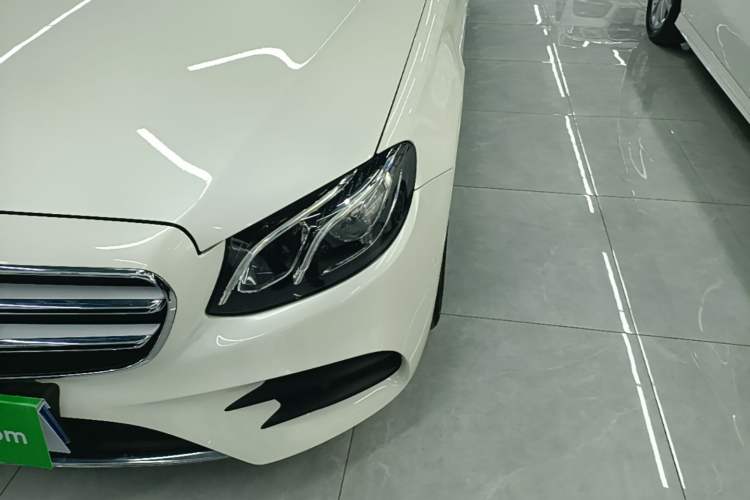 Used Mercedes-Benz E-Class 2019 E 300 L Sporty and Stylish Model Left Front Headlight