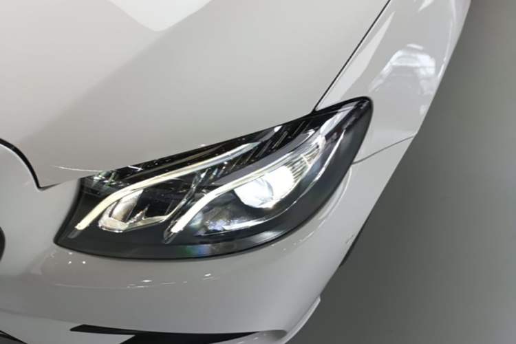 Used Mercedes-Benz E-Class 2019 E 200 Coupe Left Front Headlight