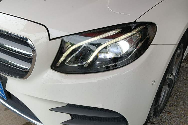 Used Mercedes-Benz E-Class 2019 Restyled E 300 L Sporty and Stylish Edition Left Front Headlight