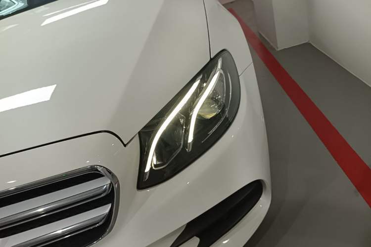 Used Mercedes-Benz E-Class 2019 E 260 L Sport Edition Left Front Headlight