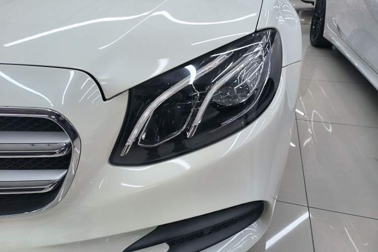 Used Mercedes-Benz E-Class 2019 Restyled E 300 L Sporty and Stylish Edition Left Front Headlight