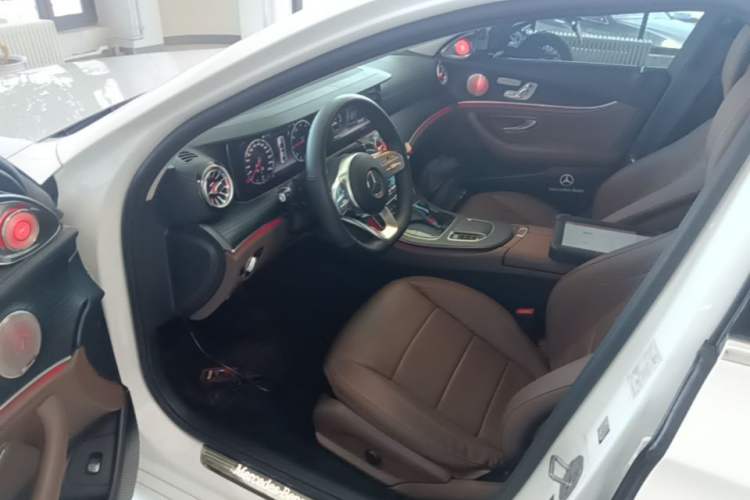 Used Mercedes-Benz E-Class 2019 Restyled E 300 L Sporty and Stylish Edition Left Front Seat