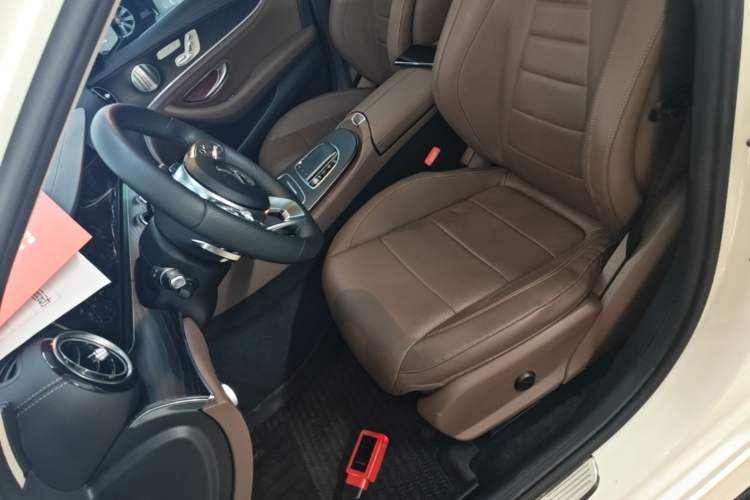 Used Mercedes-Benz E-Class 2019 Restyled E 300 L Sport Luxury Edition Left Front Seat