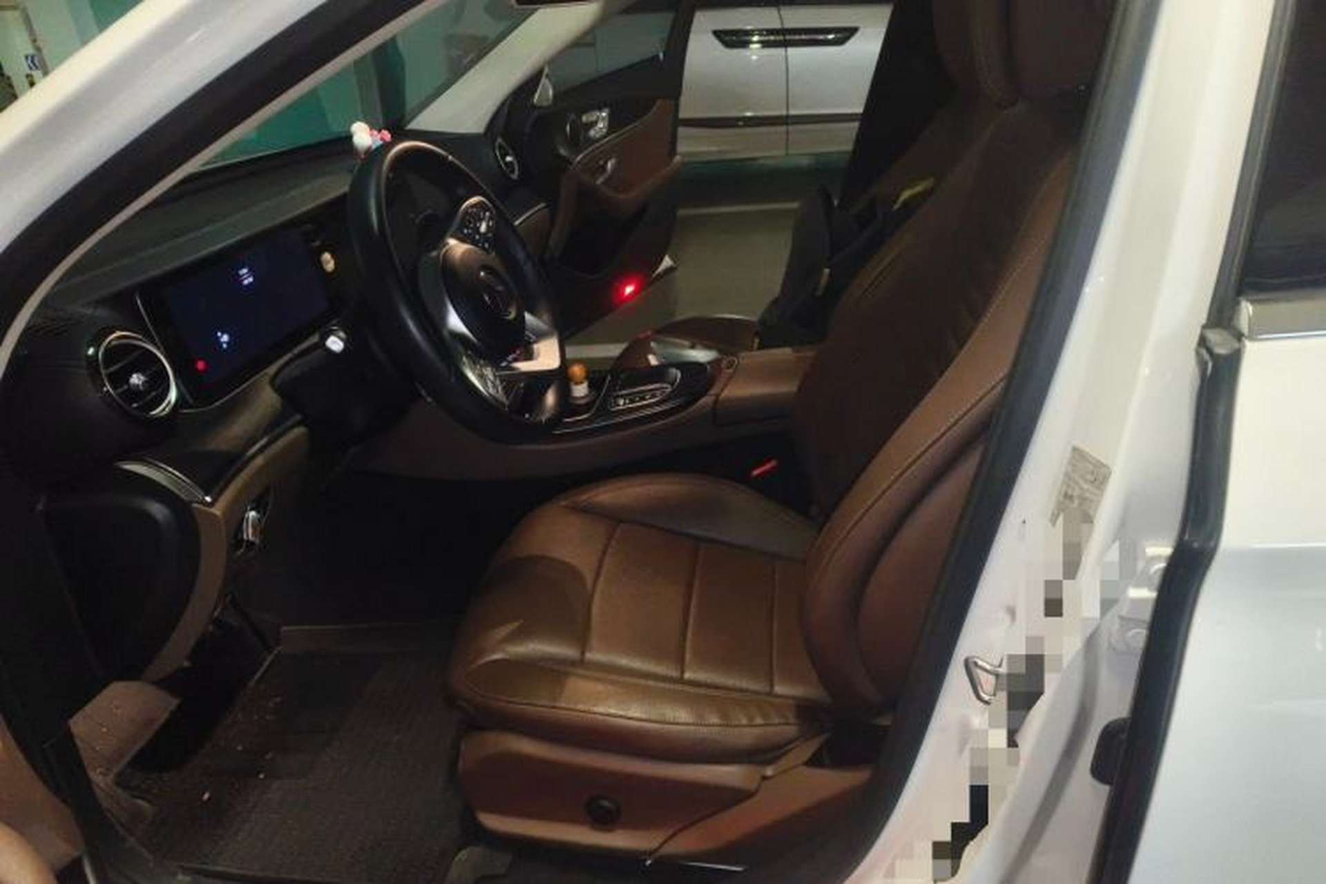 Used Mercedes-Benz E-Class 2019 Restyled E 300 L Sporty and Stylish Edition Left Front Seat