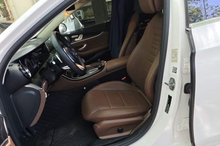 Used Mercedes-Benz E-Class 2019 Restyled E 300 L Sport Luxury Edition Left Front Seat