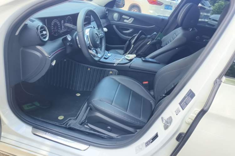 Used Mercedes-Benz E-Class 2019 Restyled E 300 L Sport Luxury Edition Left Front Seat