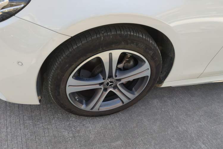 Used Mercedes-Benz E-Class 2019 E 260 L Sport Edition Left Front Wheel Hub