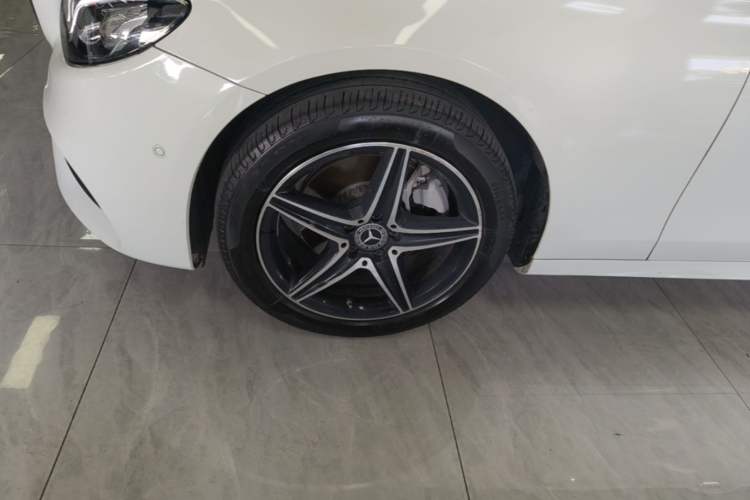 Used Mercedes-Benz E-Class 2019 E 260 Sport Edition Left Front Wheel Hub