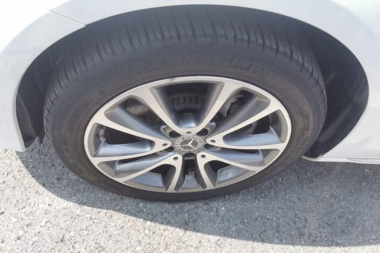 Used Mercedes-Benz E-Class 2019 E 260 L Left Front Wheel Hub