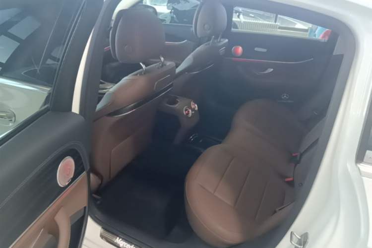 Used Mercedes-Benz E-Class 2019 Restyled E 300 L Sporty and Stylish Edition Left Rear Seat