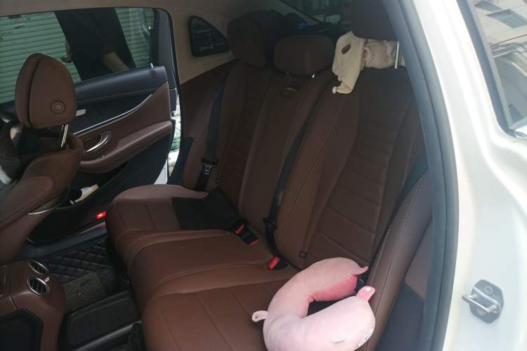 Used Mercedes-Benz E-Class 2019 E 260 L Sport Edition Left Rear Seat