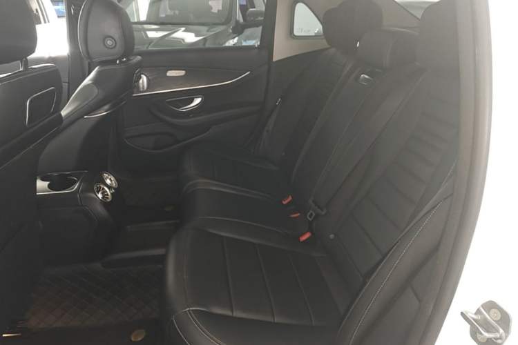 Used Mercedes-Benz E-Class 2019 E 300 L Sporty and Stylish Model Left Rear Seat