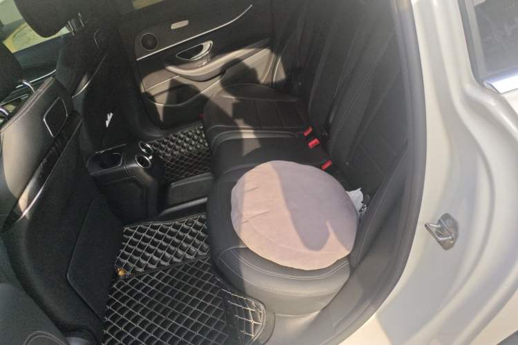 Used Mercedes-Benz E-Class 2019 Restyled E 300 L Sporty and Stylish Edition Left Rear Seat