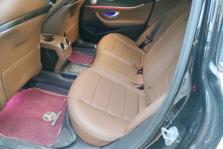 Used Mercedes-Benz E-Class 2019 E 260 L Sport 4MATIC Left Rear Seat